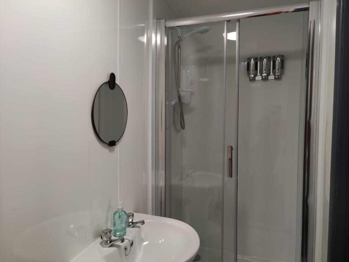 Double Ensuite Rooms Swansea Exterior foto
